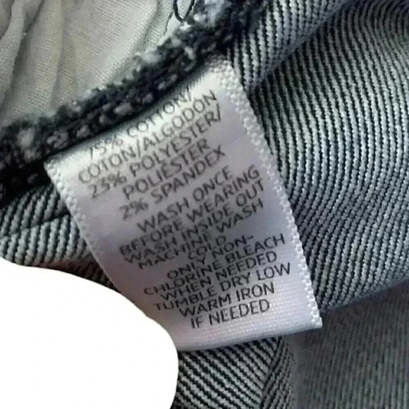 Ladies Loft Jeans in Curvy Crop Style - Size 30/10 - Picture 6 of 7